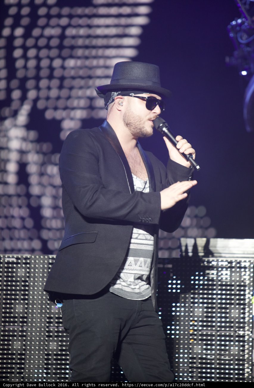 Solo performance in a fedora
