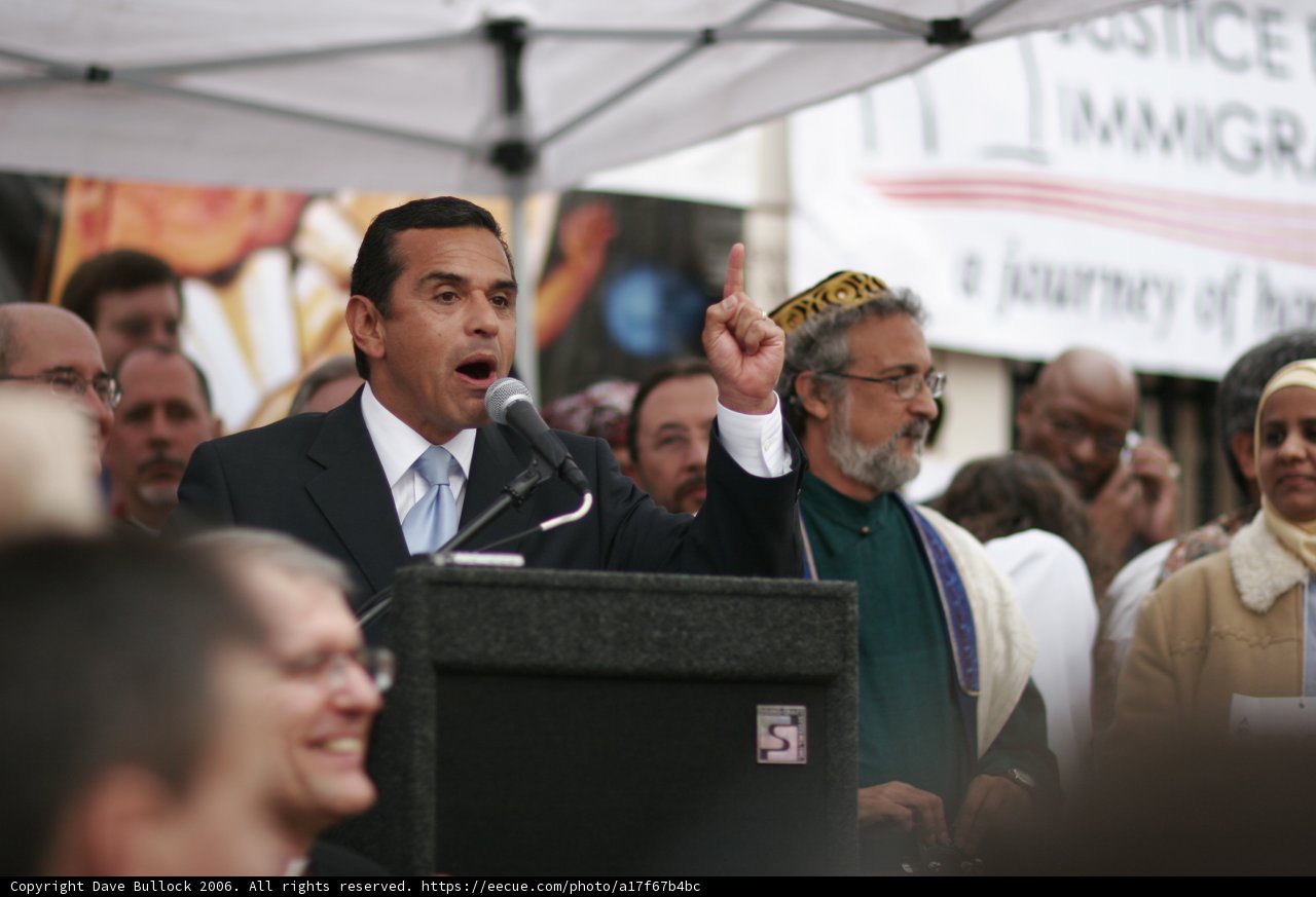 Antonio Villaraigosa Addresses the Crowd