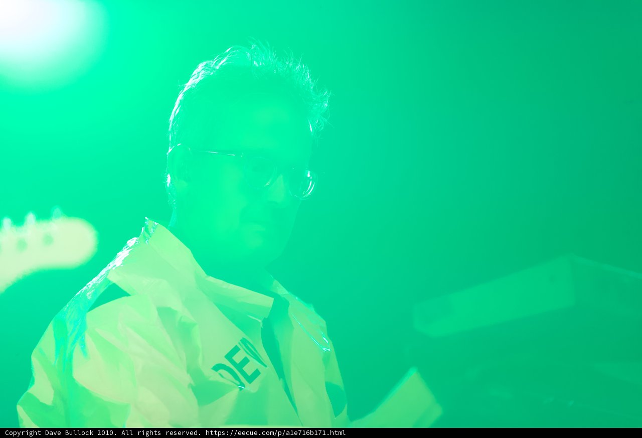 White Jacket Groove