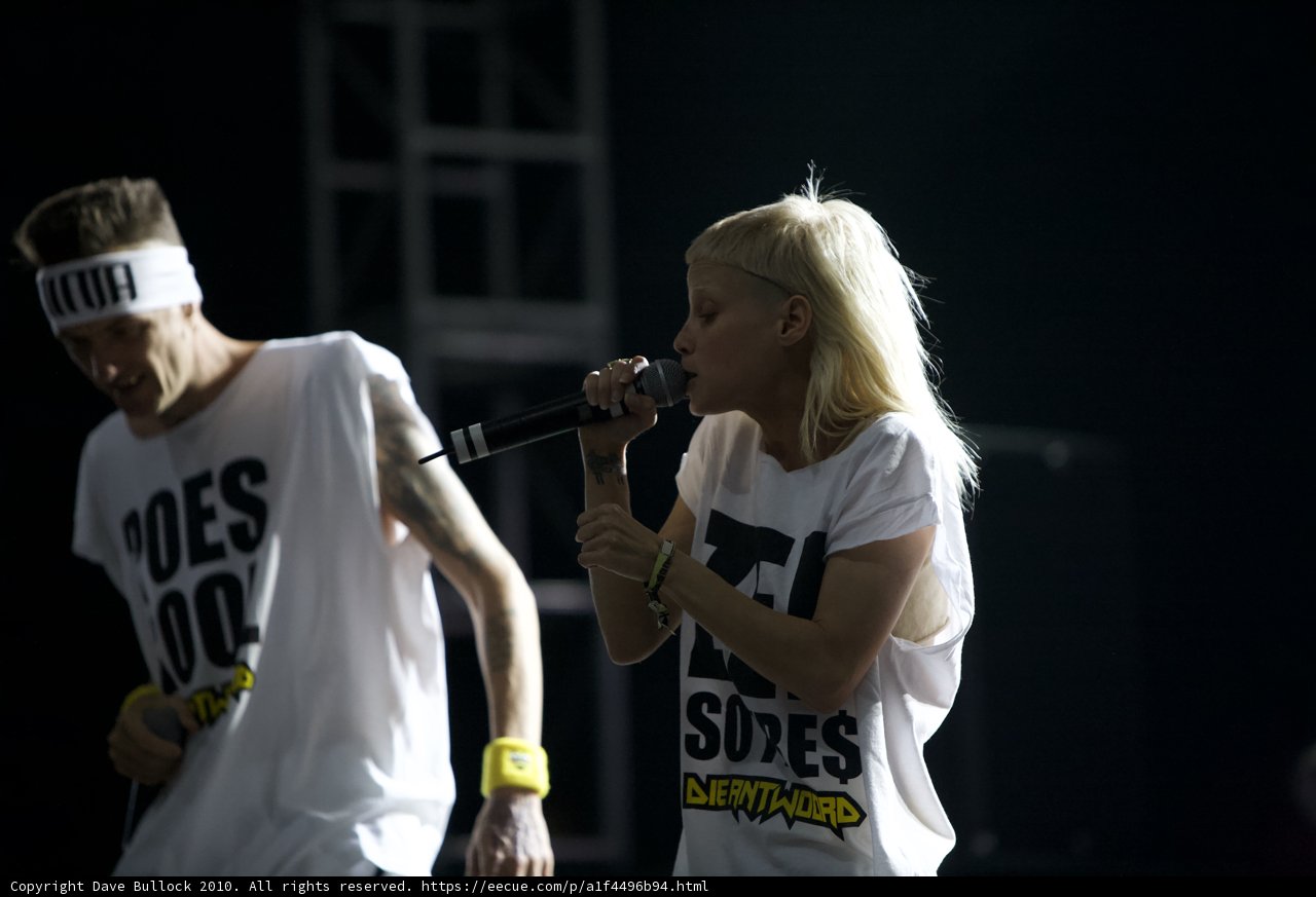 Enchanting Duet Performance