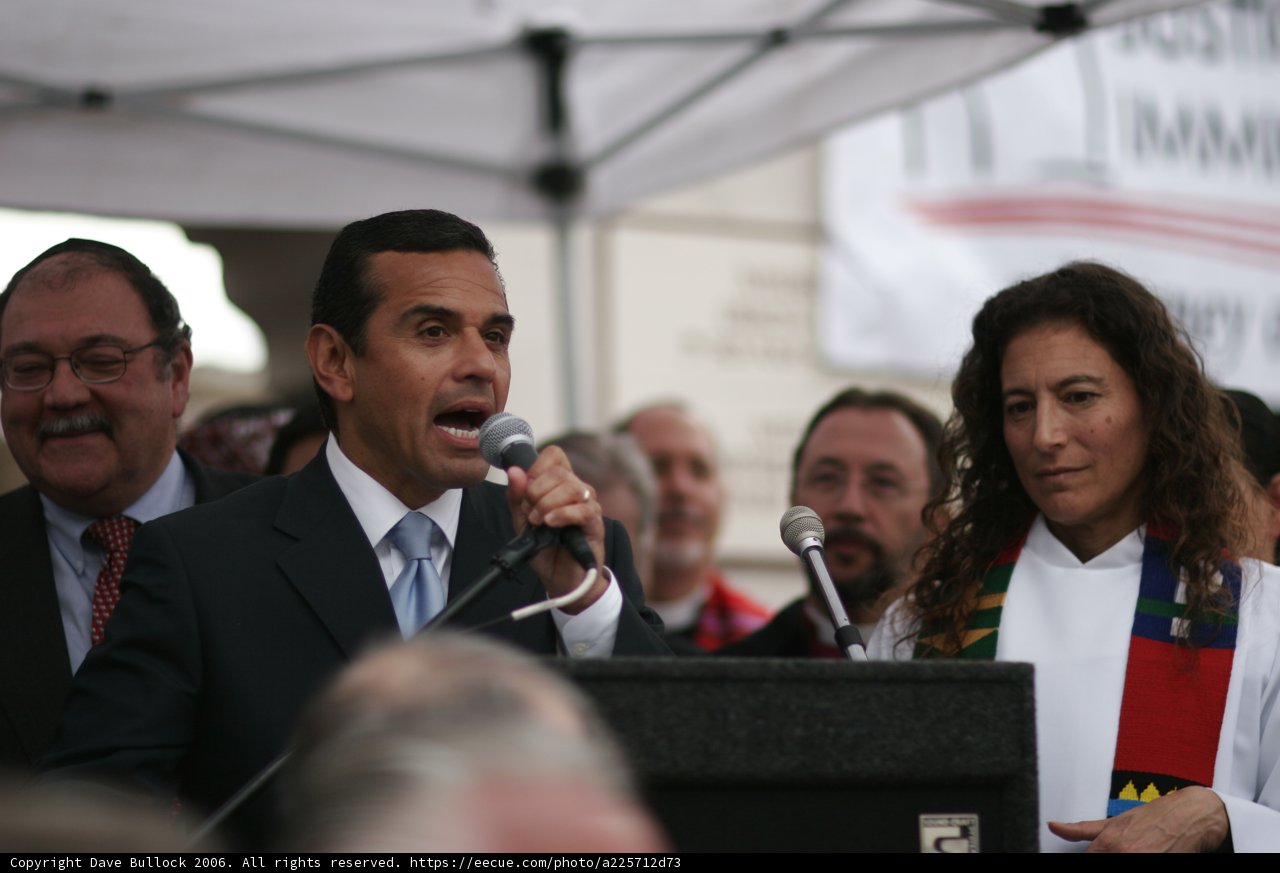 Antonio Villaraigosa Addresses Crowd with 2 Microphones