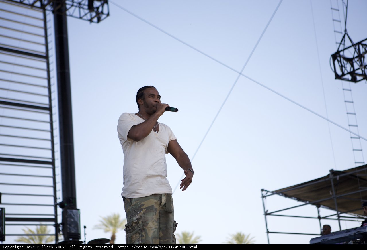 Pharoahe Monch singing on stage at 2007 Coachella Saturday