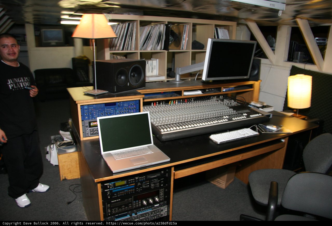Desk Set Up