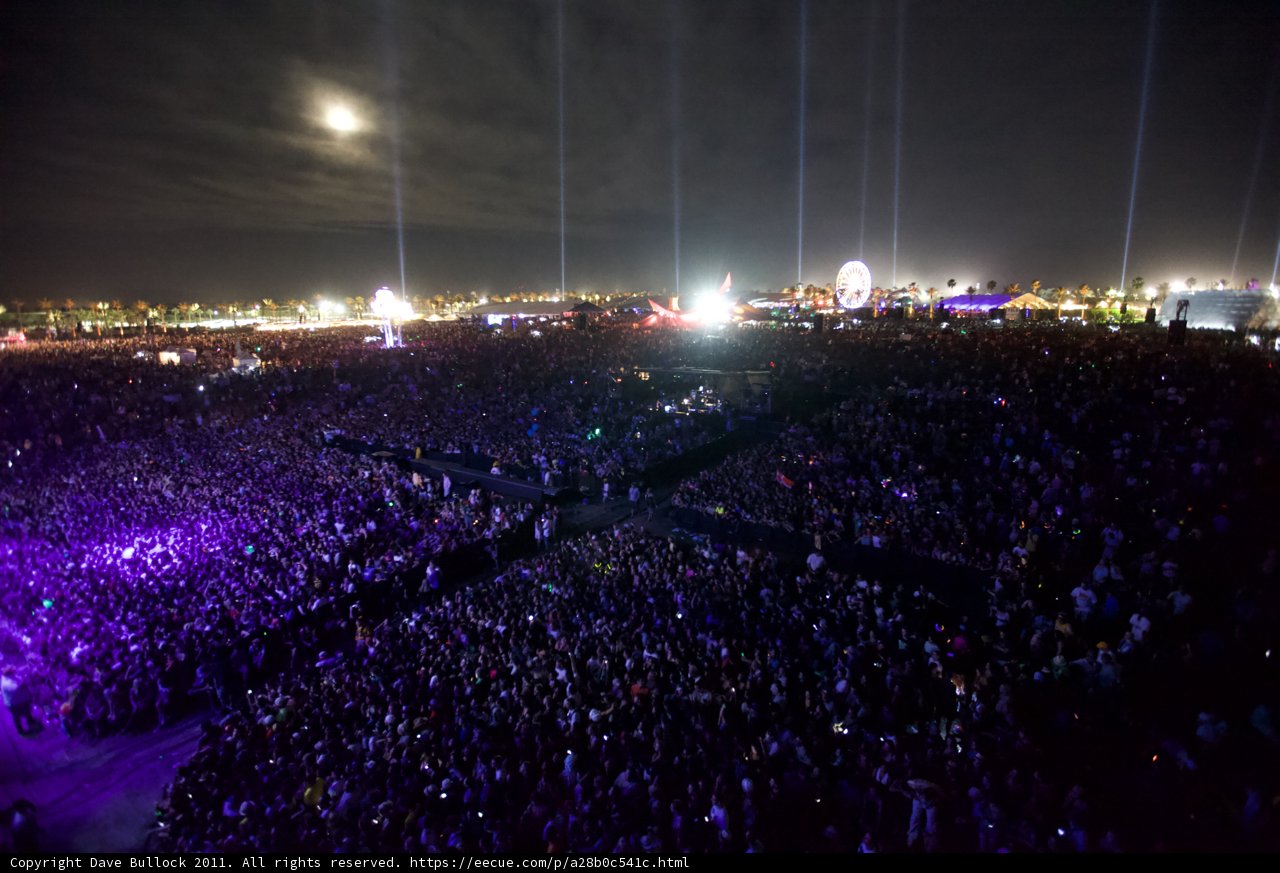 Bright Lights on a Pumping Crowd