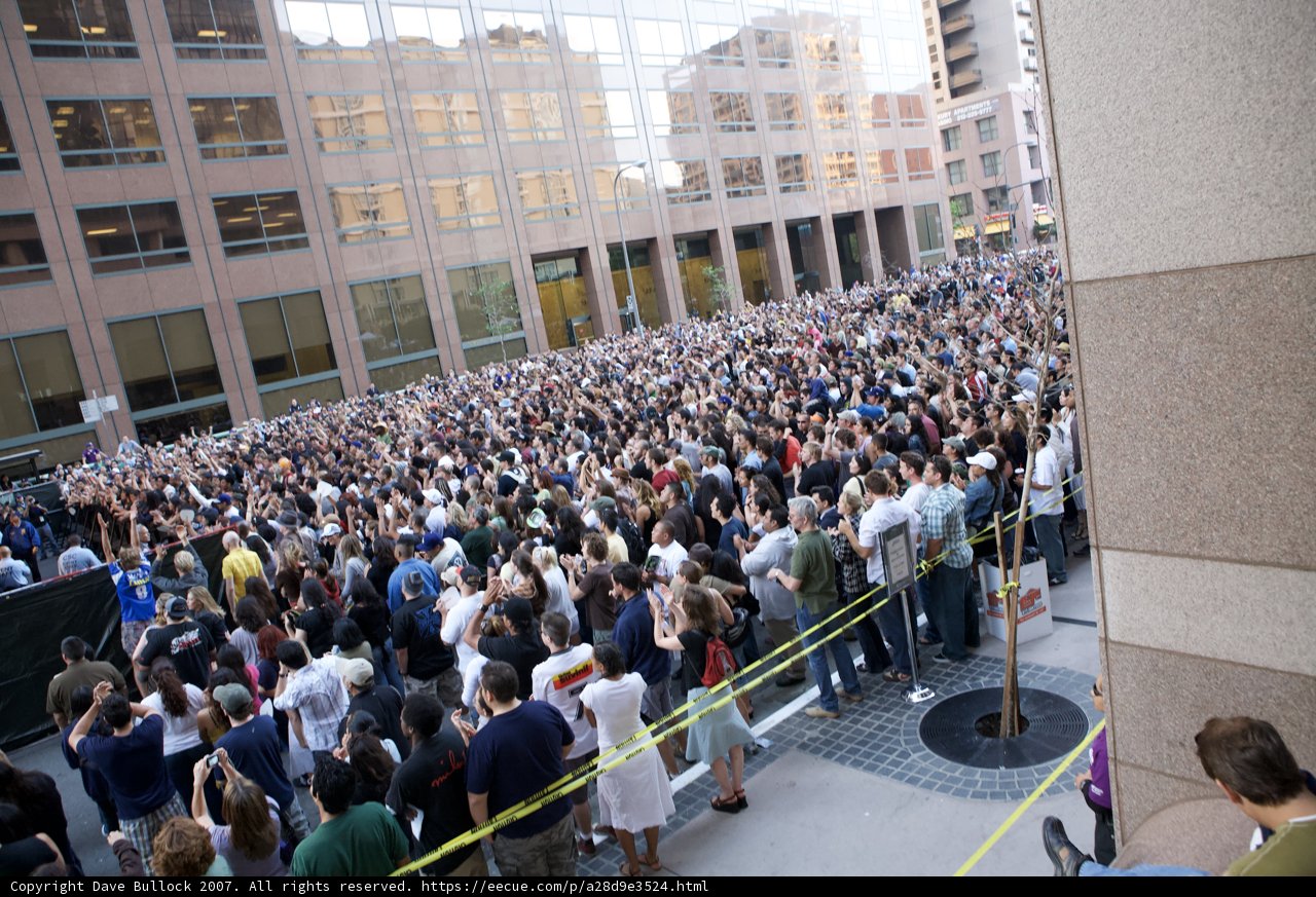 Grand Crowd at Ozomatli Concert