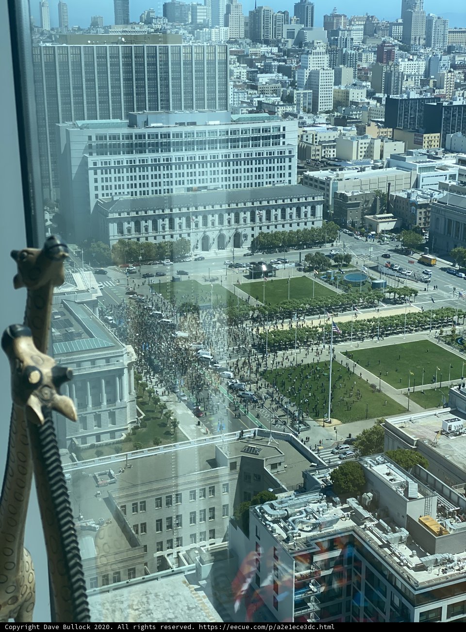 Giraffe Statue Standing Tall in San Francisco