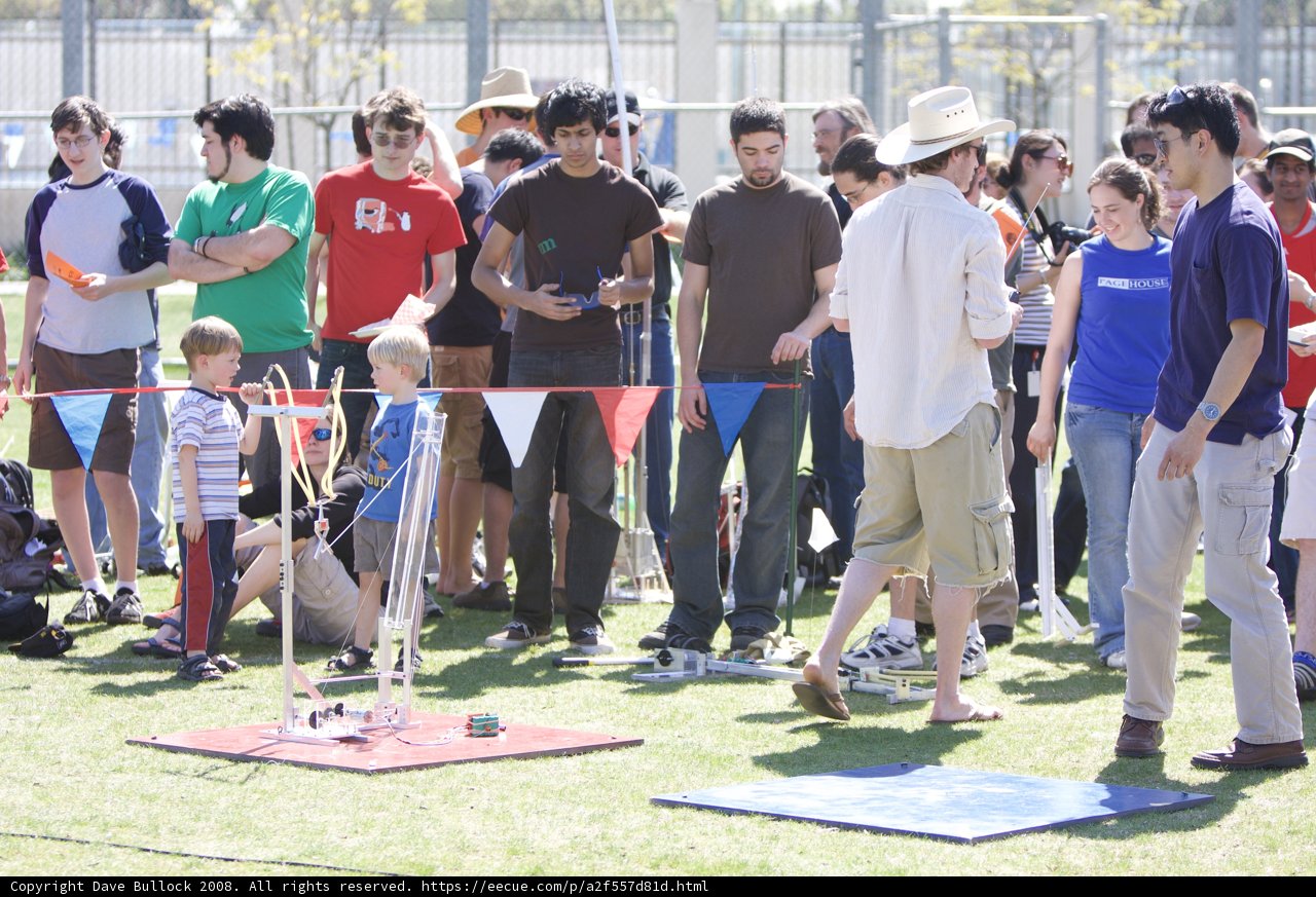 Caltech Engineers Gather Around the Field