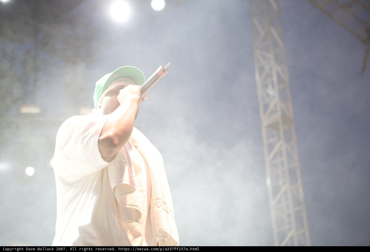Solo Performance under the Green Hat