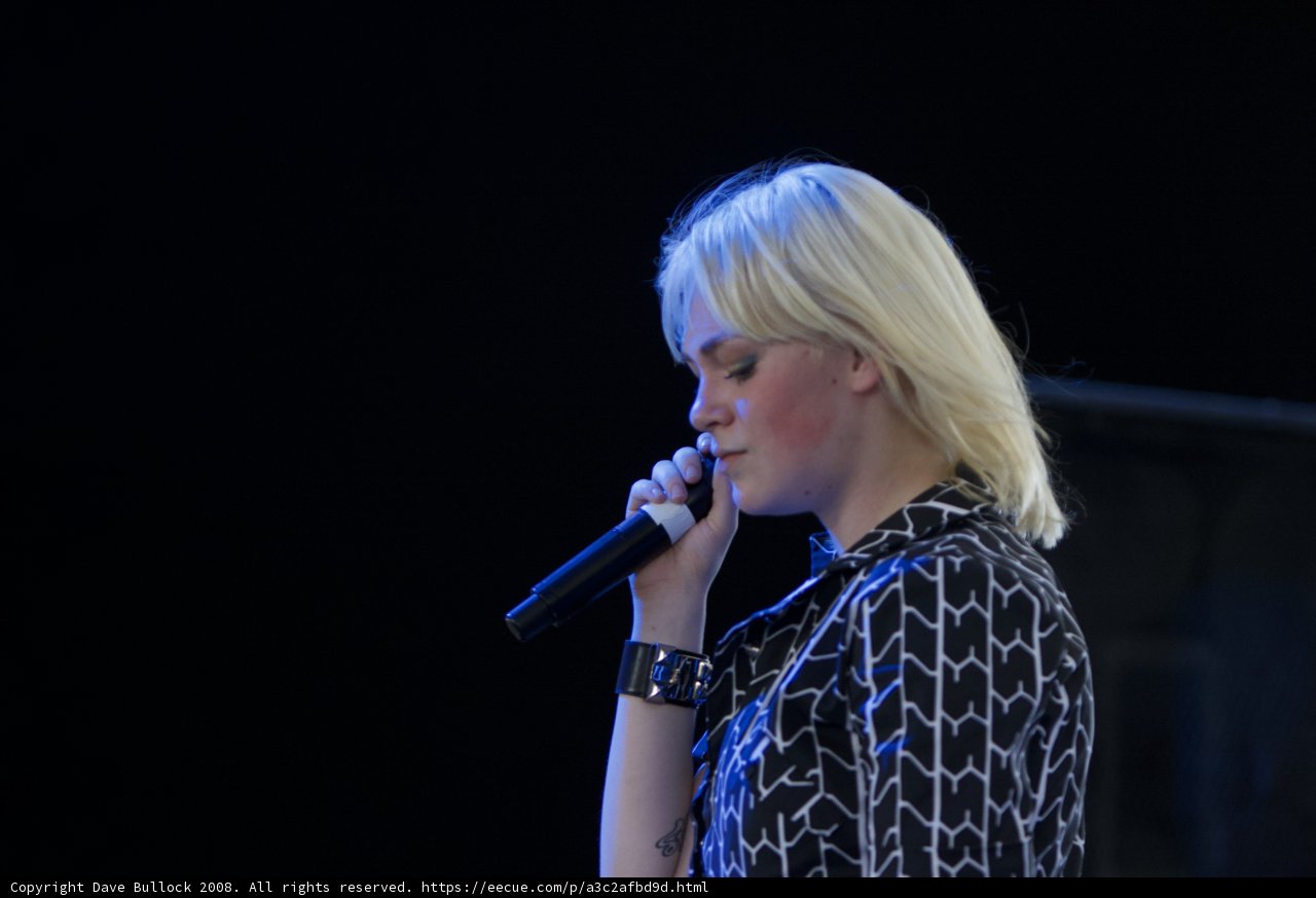 Blonde Bombshell Rocks the Stage at Coachella