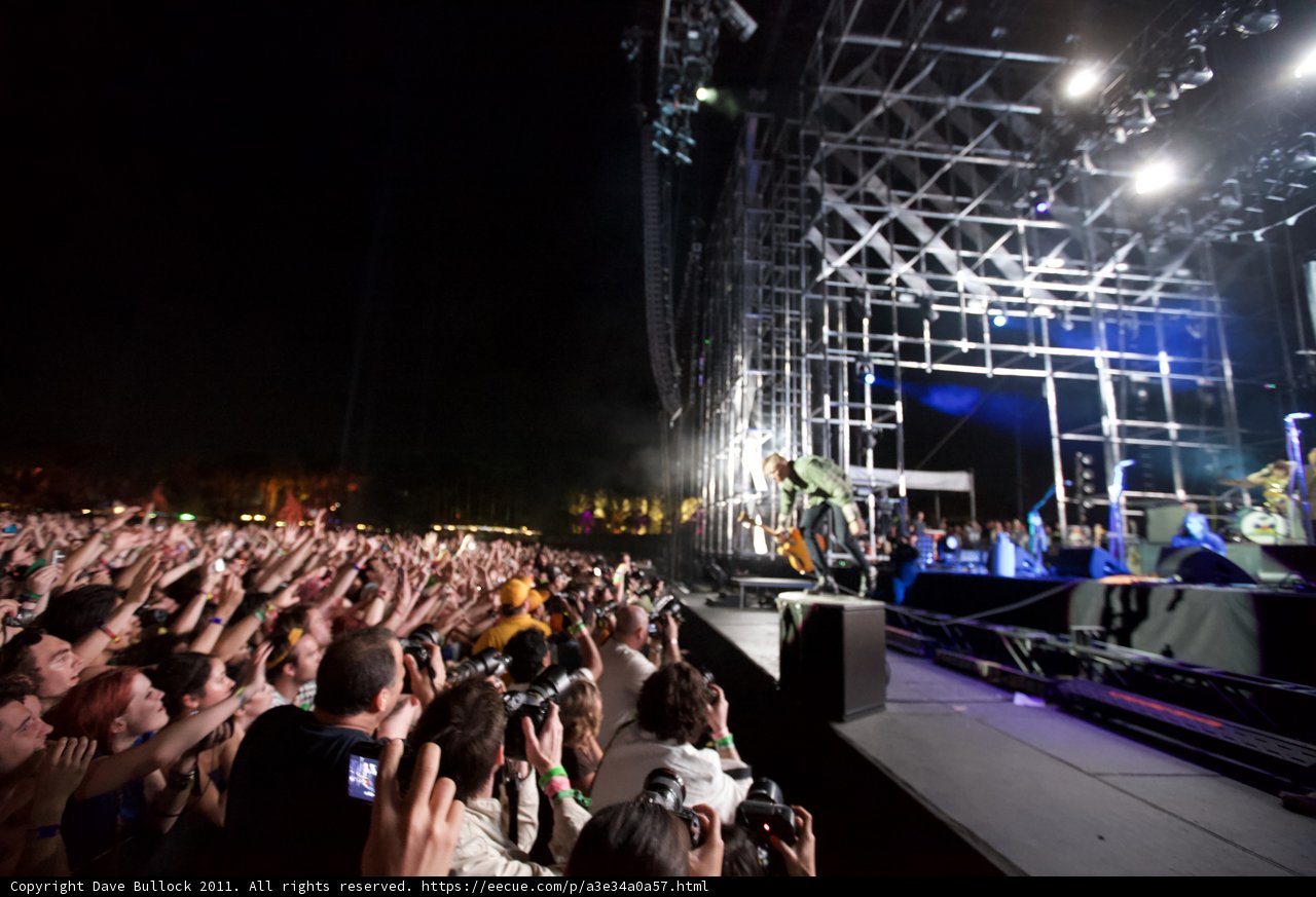 Rocking the Outdoor Stage