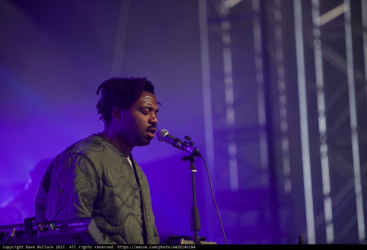 Sampha Rocks the Stage at Coachella 2017