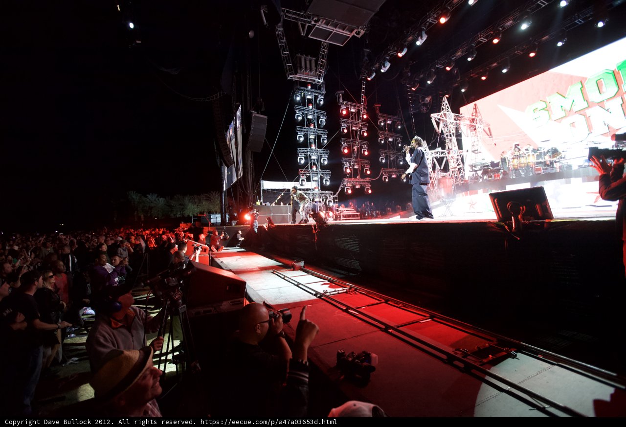 Snoop Dogg Rocks the Crowd at Coachella 2012