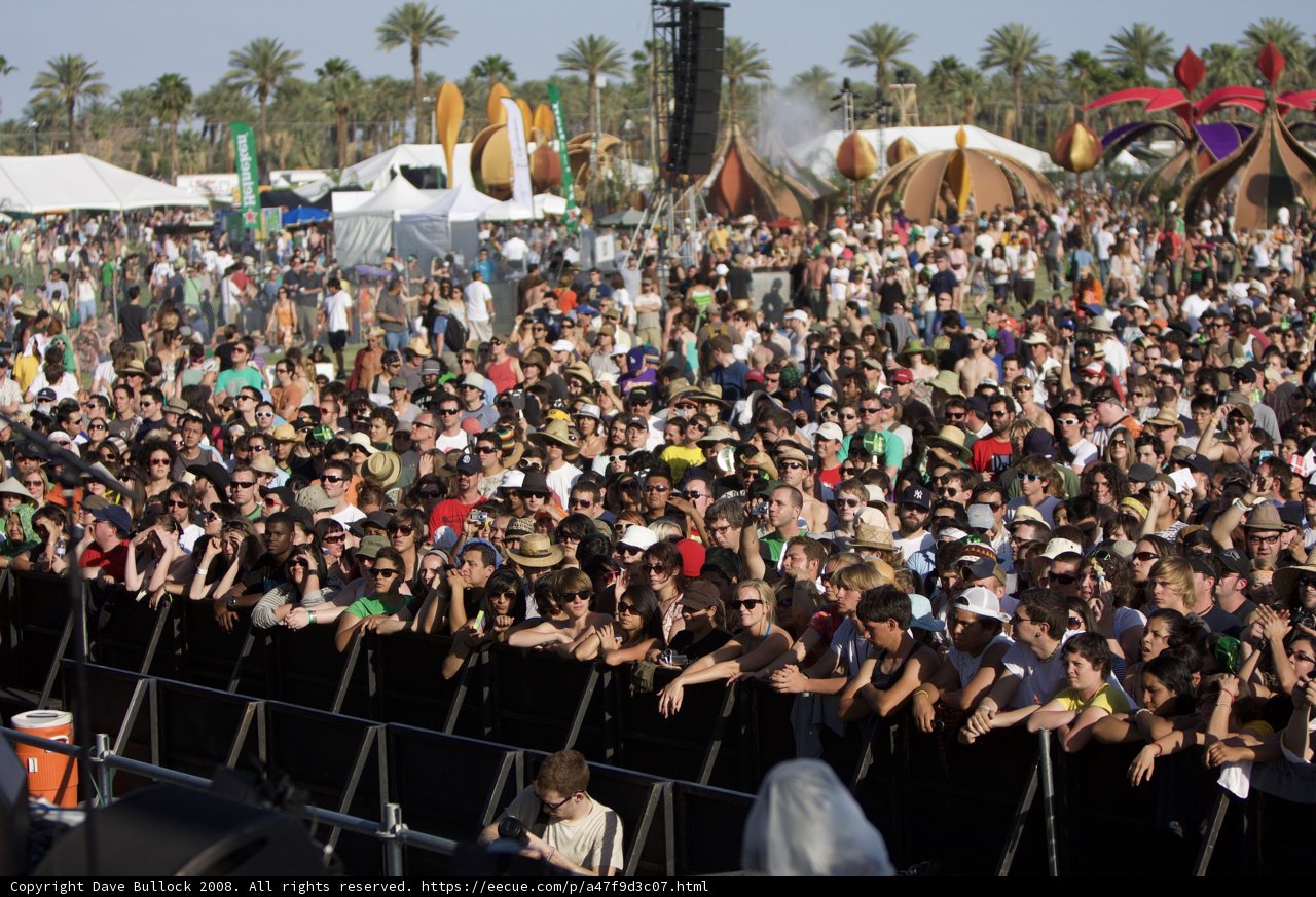 Coachella Music Festival Draws Huge Crowd