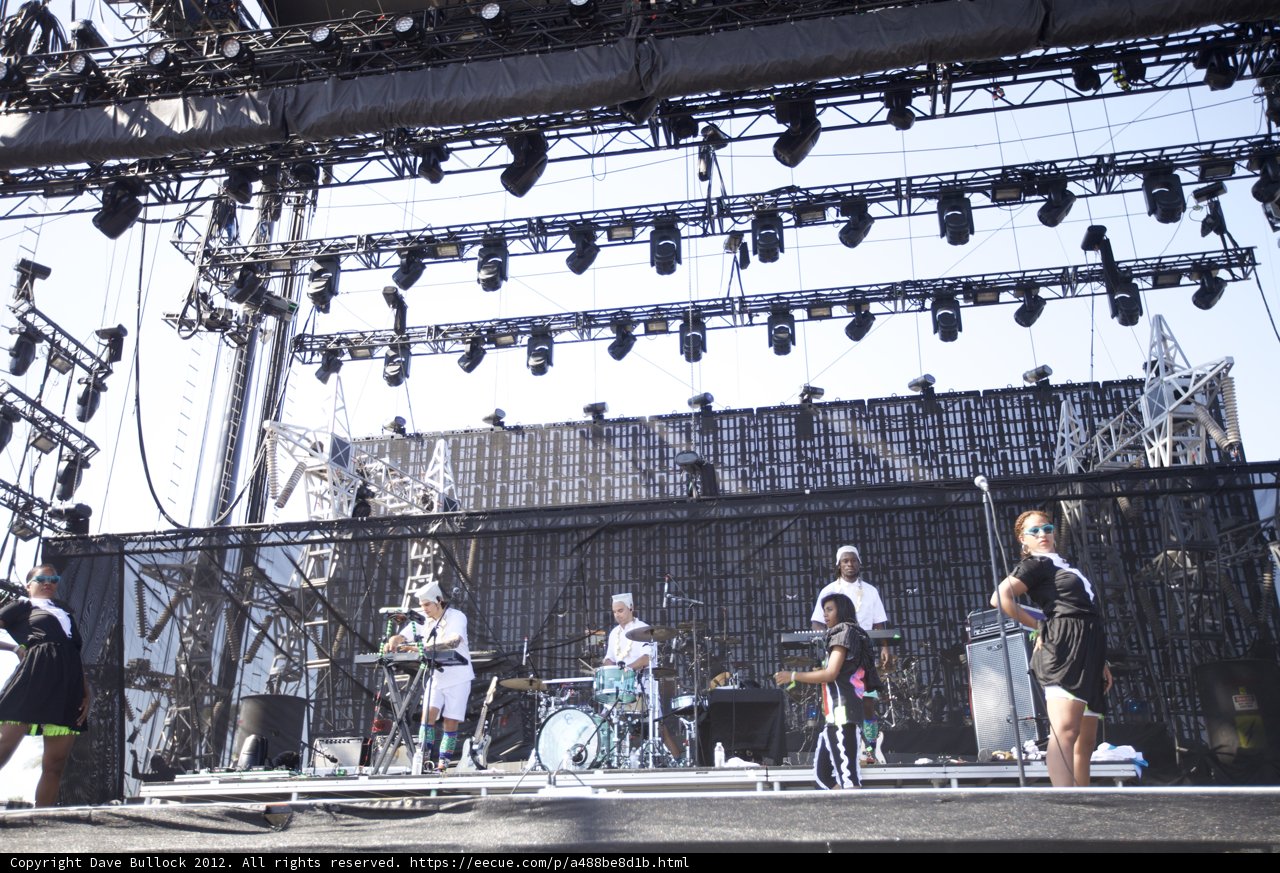 Santigold Rocks the Stage at Coachella 2012