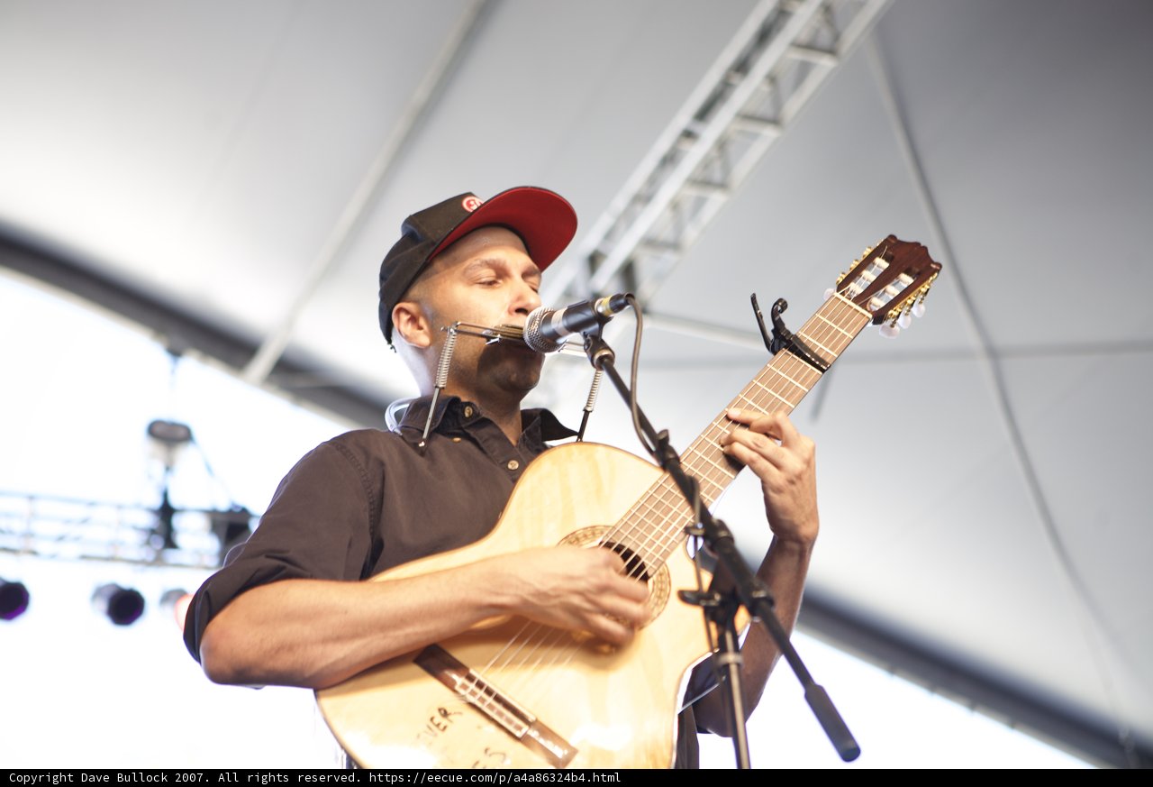 Tom Morello Shreds on Guitar at Coachella