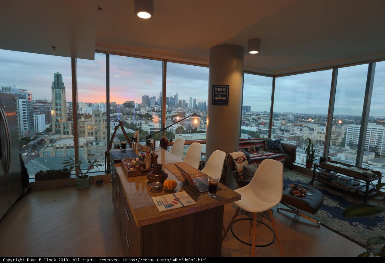 Stunning Cityscapes from a Luxurious Penthouse