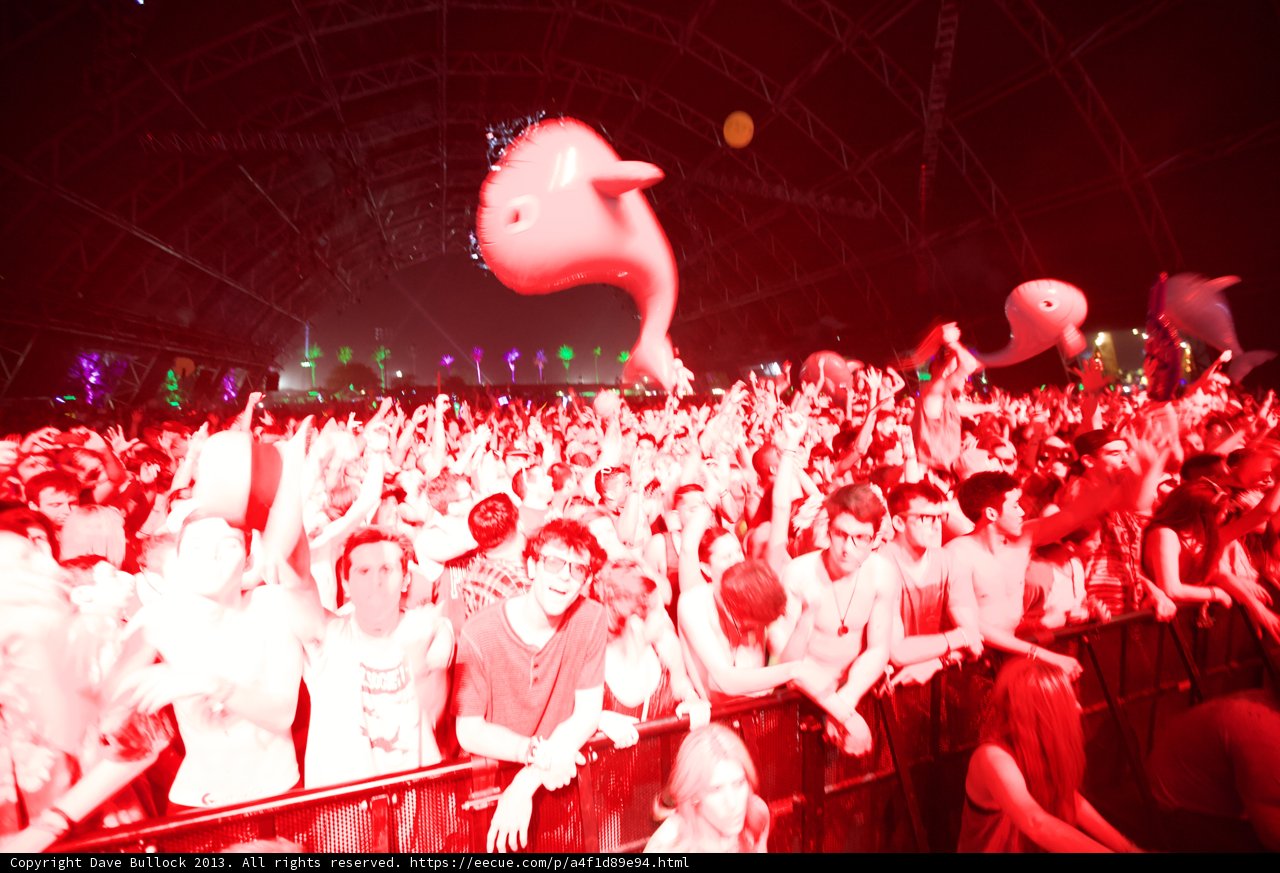 Coachella Nightlife: A Vibrant Urban Crowd at the Concert