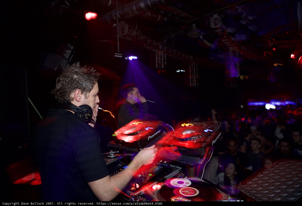 NLE Choppa electrifies the crowd with his DJ skills