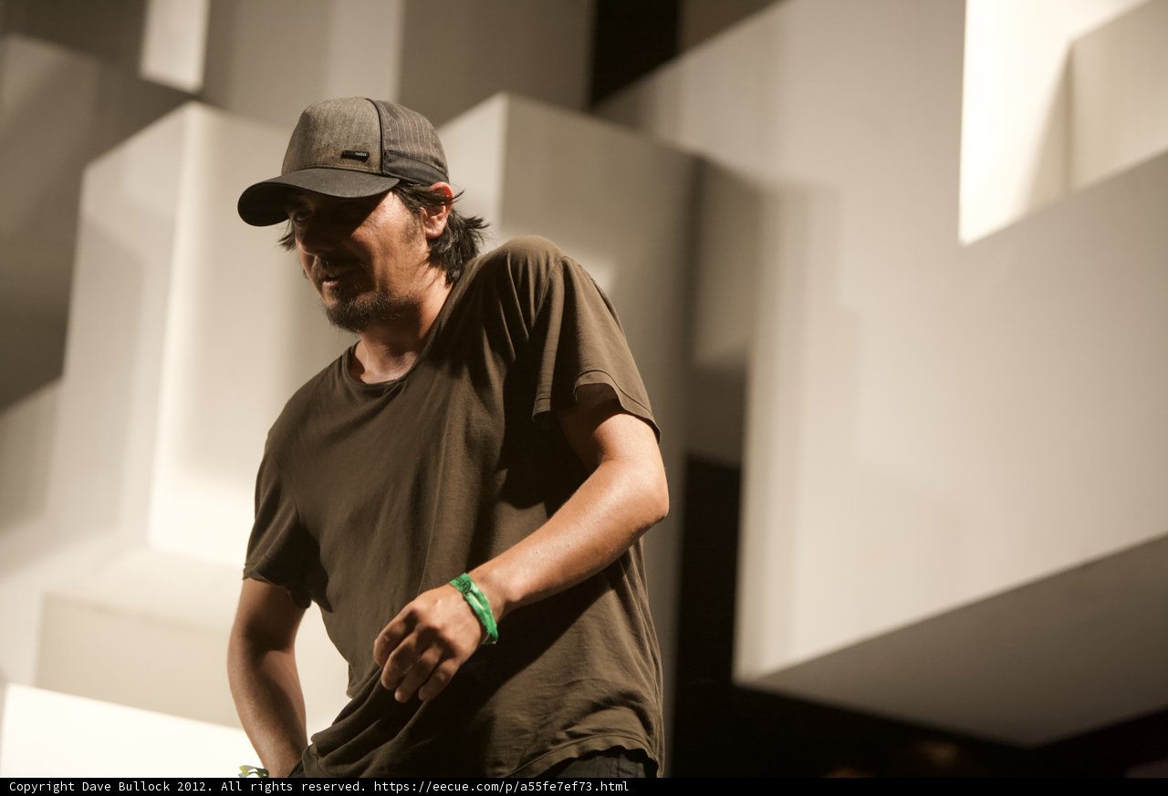 Solo performance by Amon Tobin