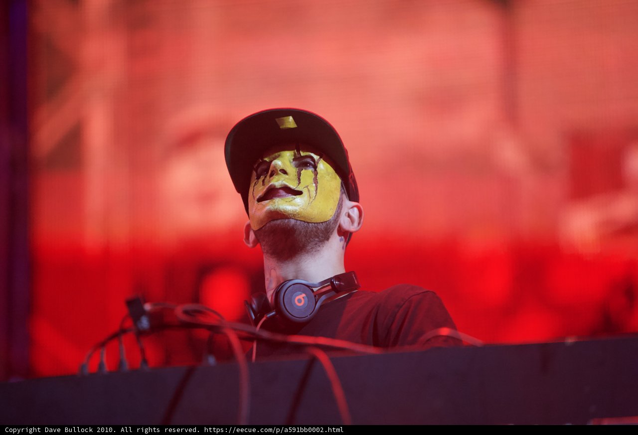 Masked Man Rocks Out at Coachella