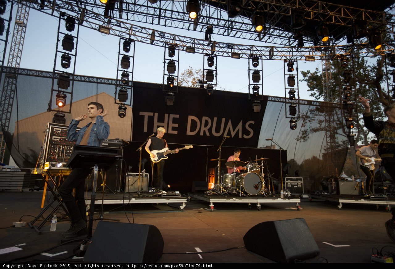 Jonny Pierce Performing