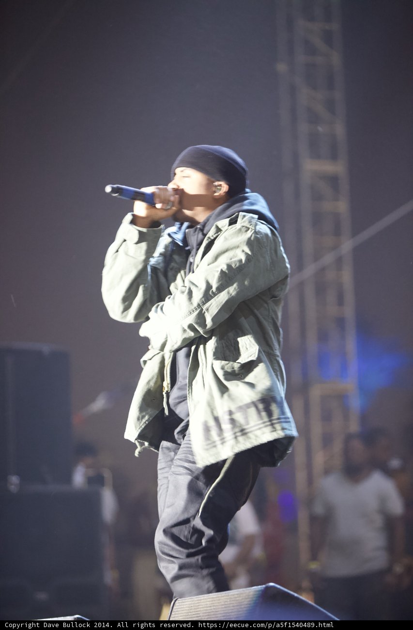 Solo Performance in Green Jacket