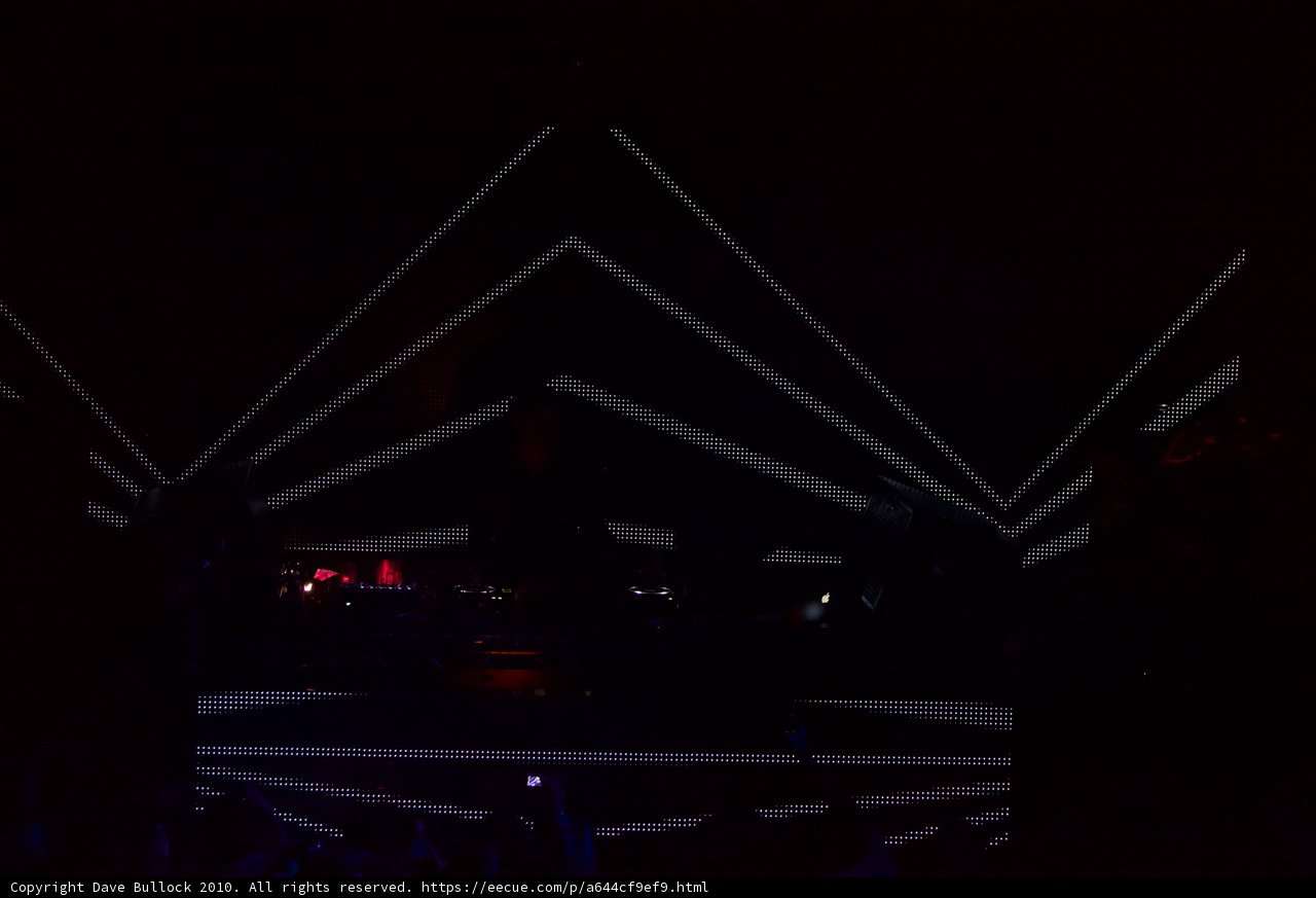 Sasha's Electrifying Night Sky Performance