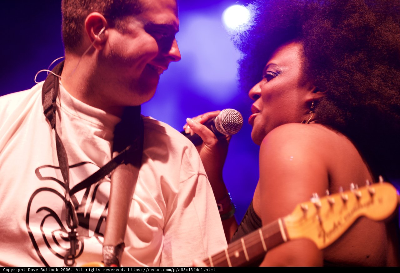 Musical Duo Wows the Crowd