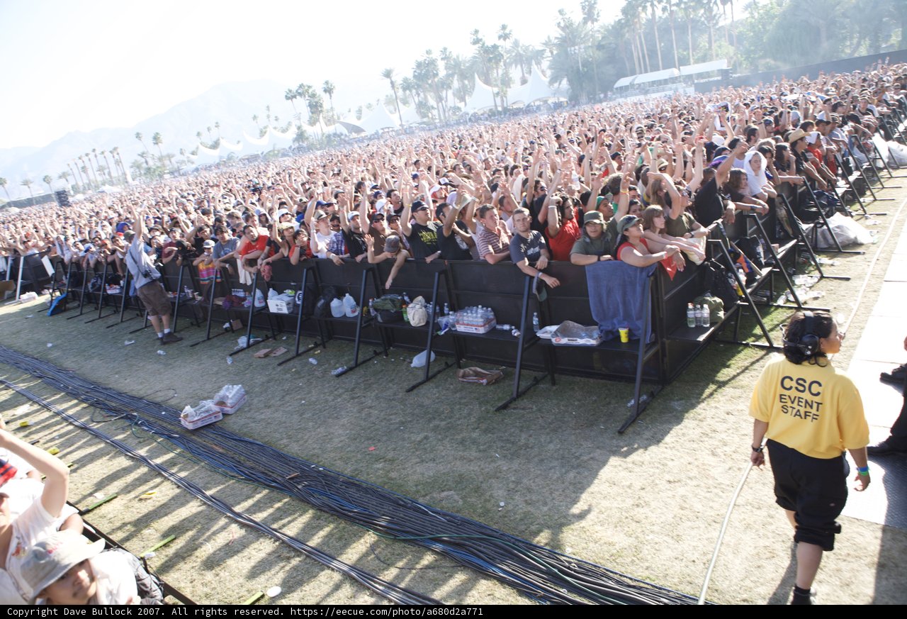 Zuoxiao Zuzhou Rocks the Crowd at Coachella