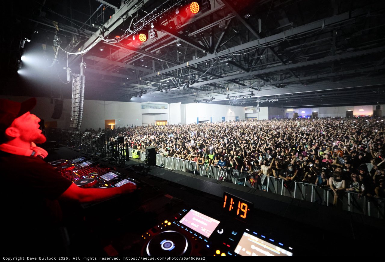 DJ Overlooks Massive Crowd at Wobbleland 2026
