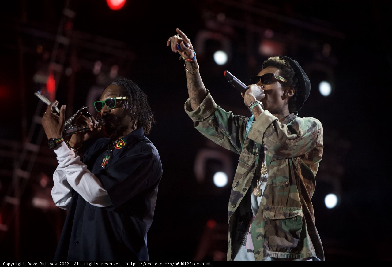 Snoop Dogg Takes the Stage at Coachella