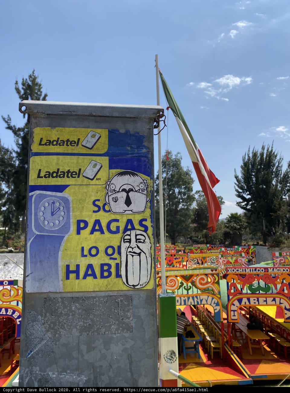 Pagas de la Habitacion" Sign in Xochimilco