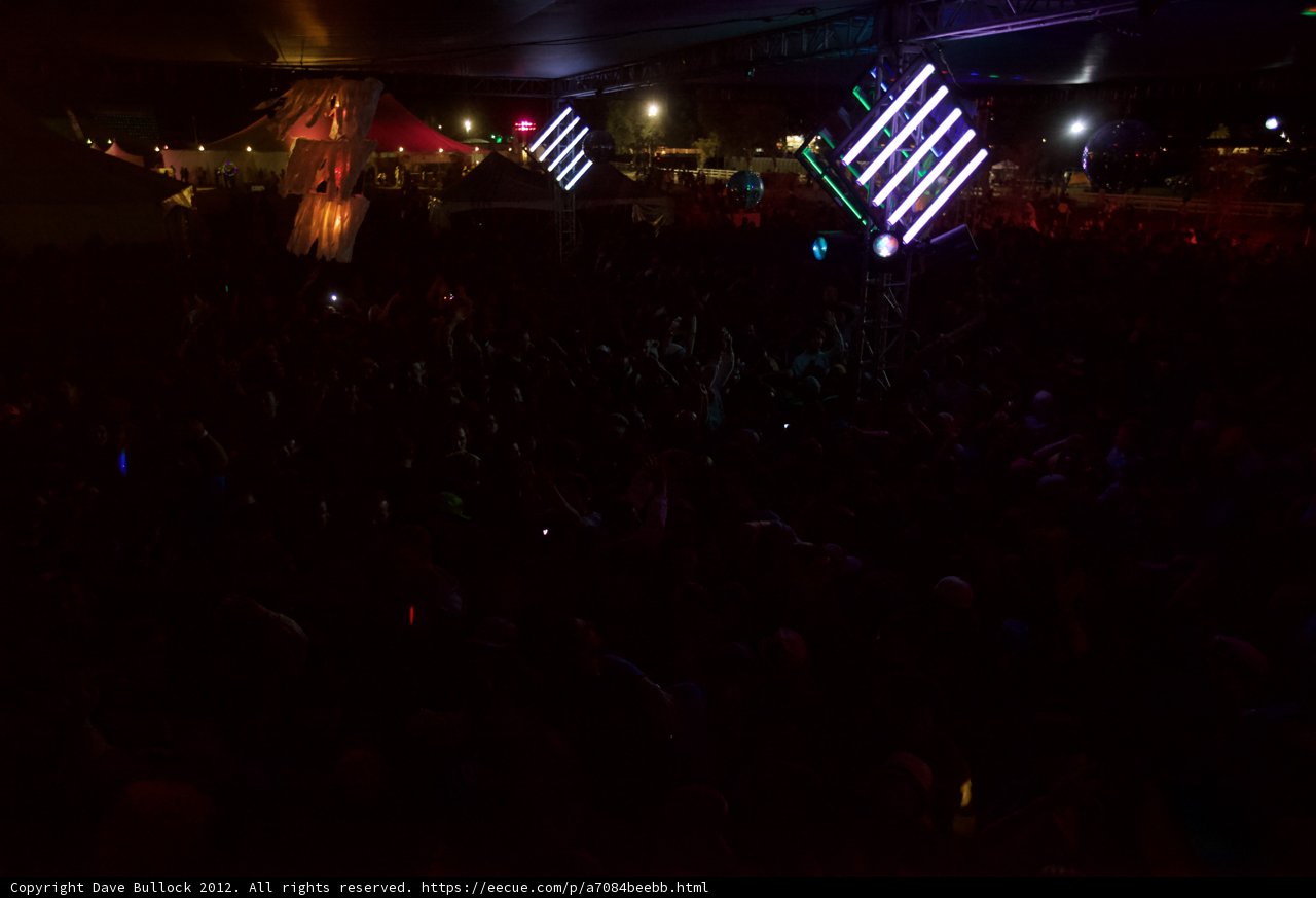 Electrifying Concert Lights up the Night