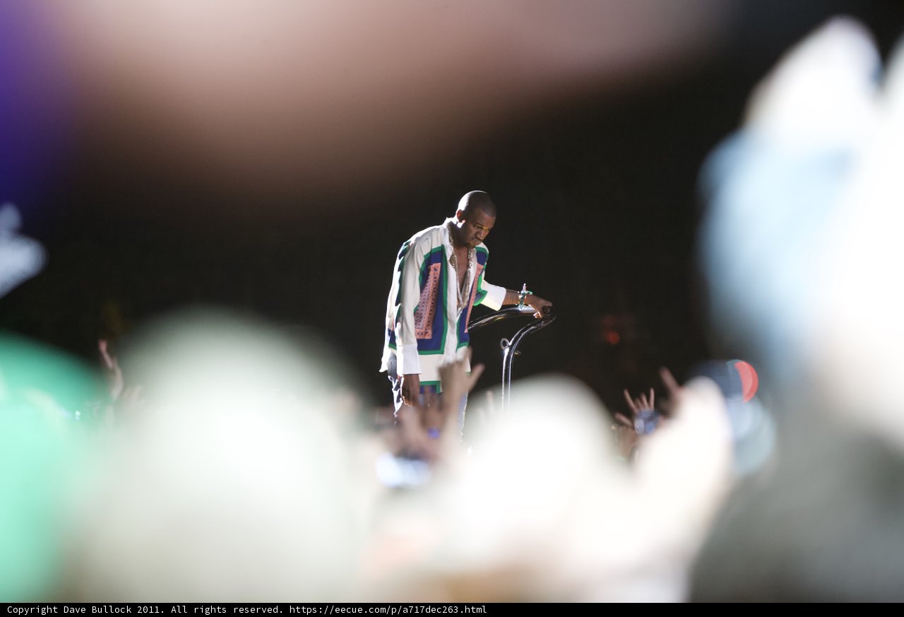 Kanye West electrifies the Coachella crowd with solo performance