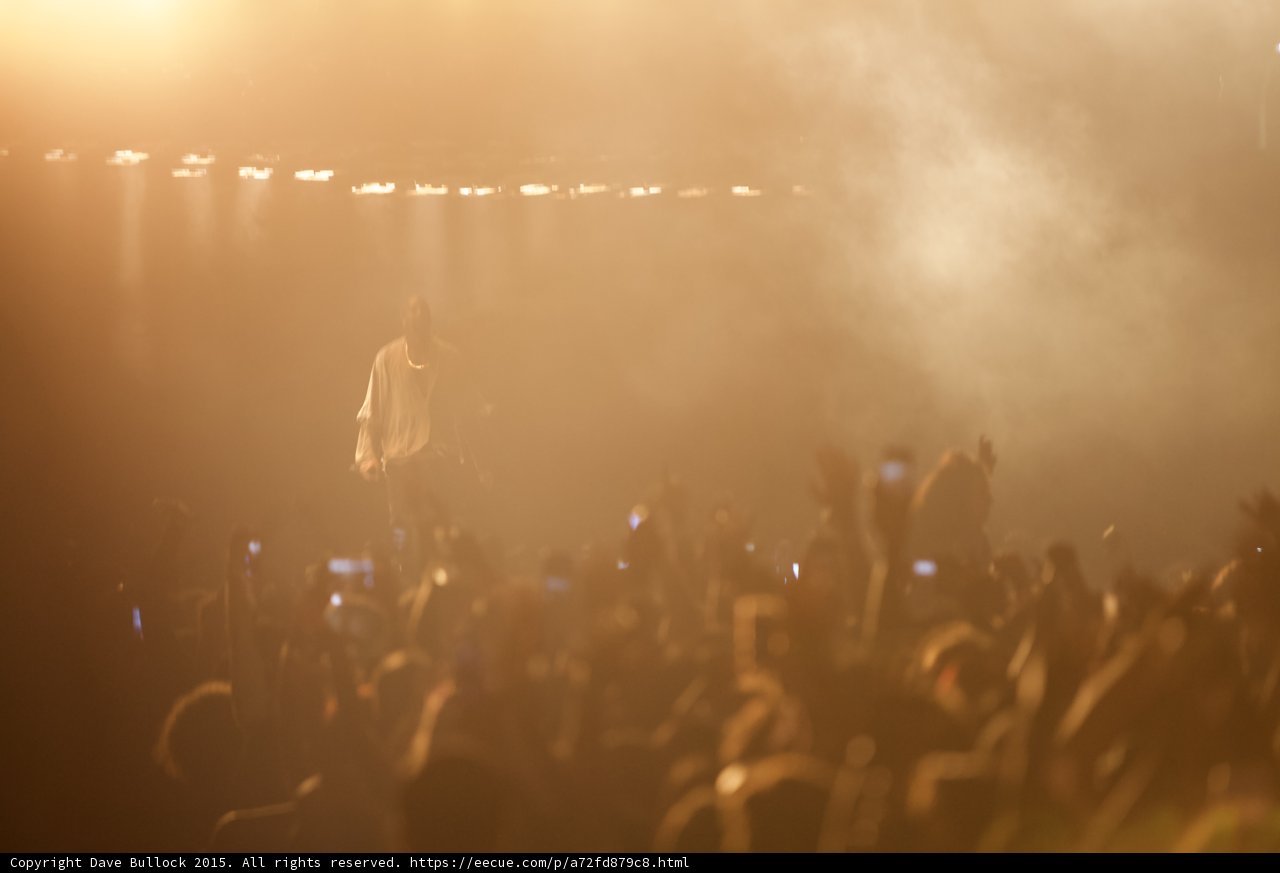 Kanye West Spotlight Beams