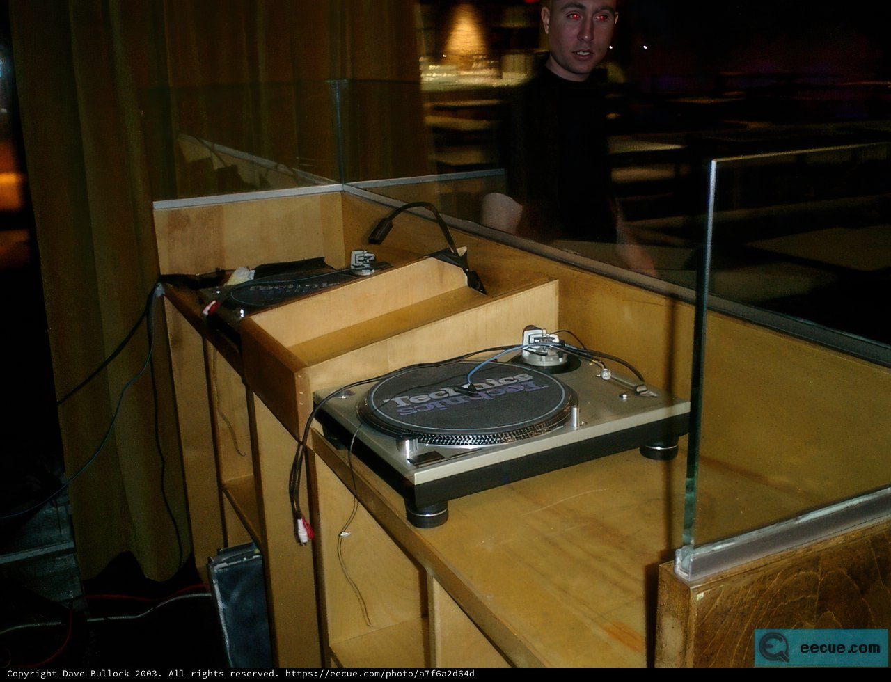 Spinning 2002: Eric W on the Turntables