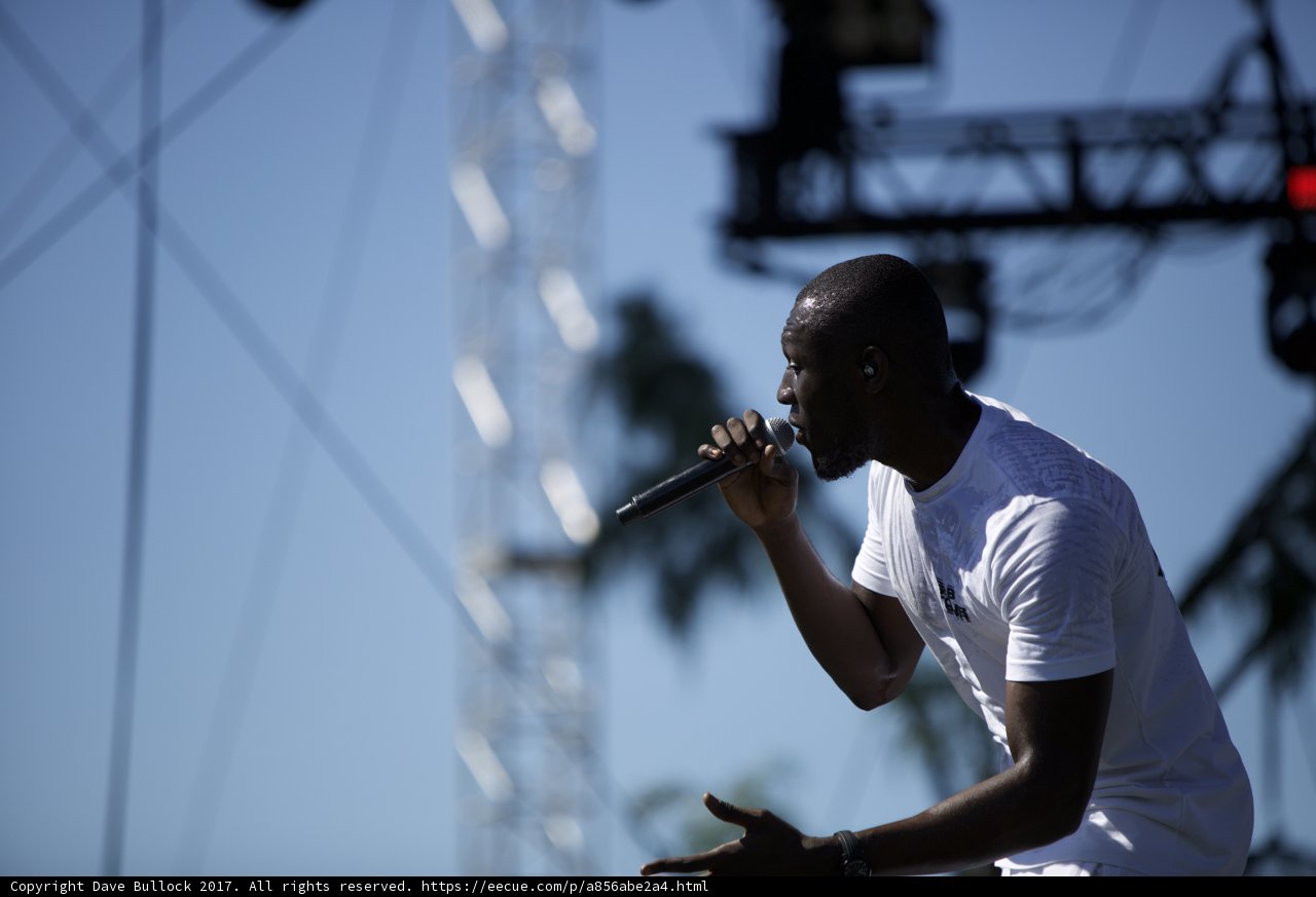 Microphone Maestro