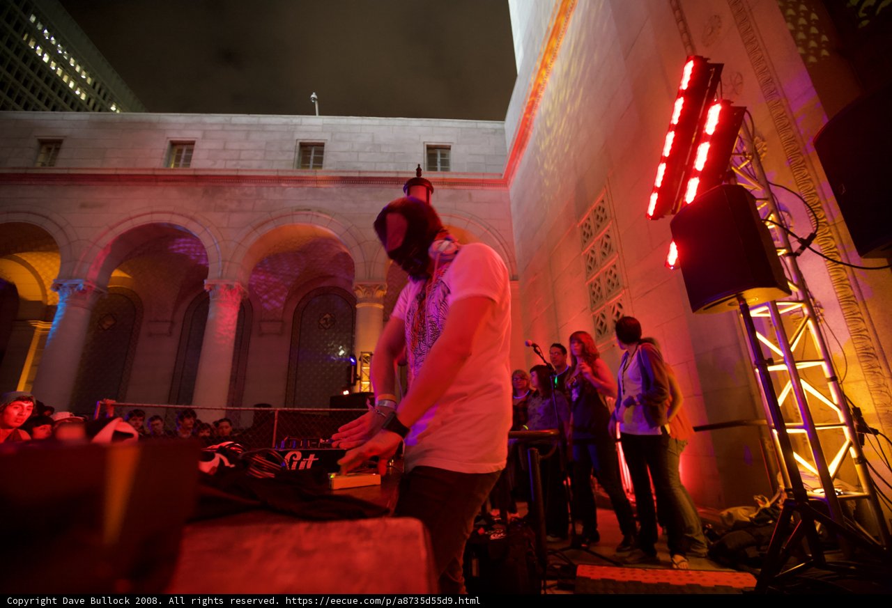 Masked Musician Rocks the Stage