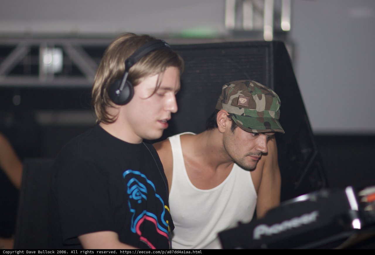 Funktion Shimon Entertainers