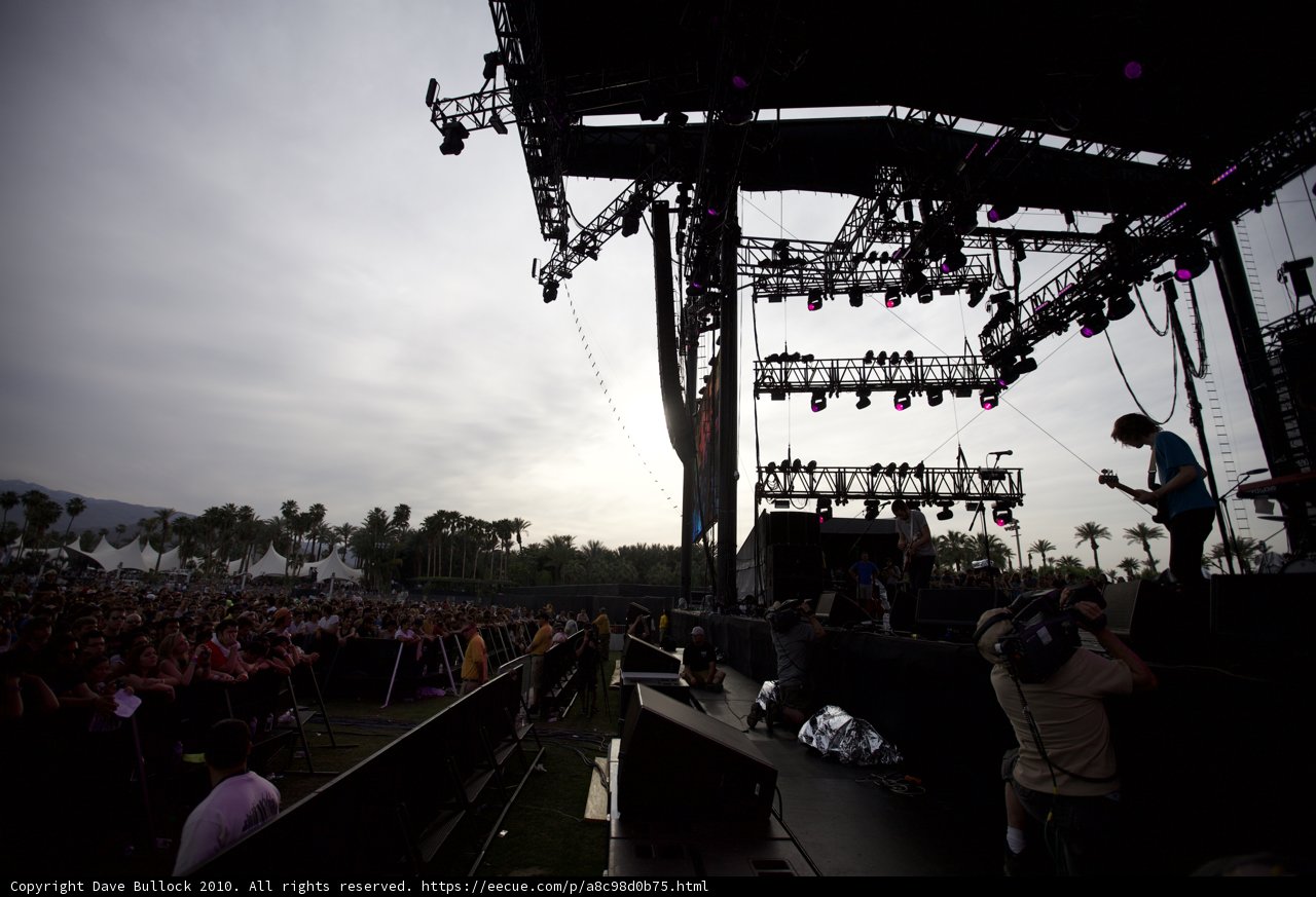 Coachella Saturday: Music and Lights Galore