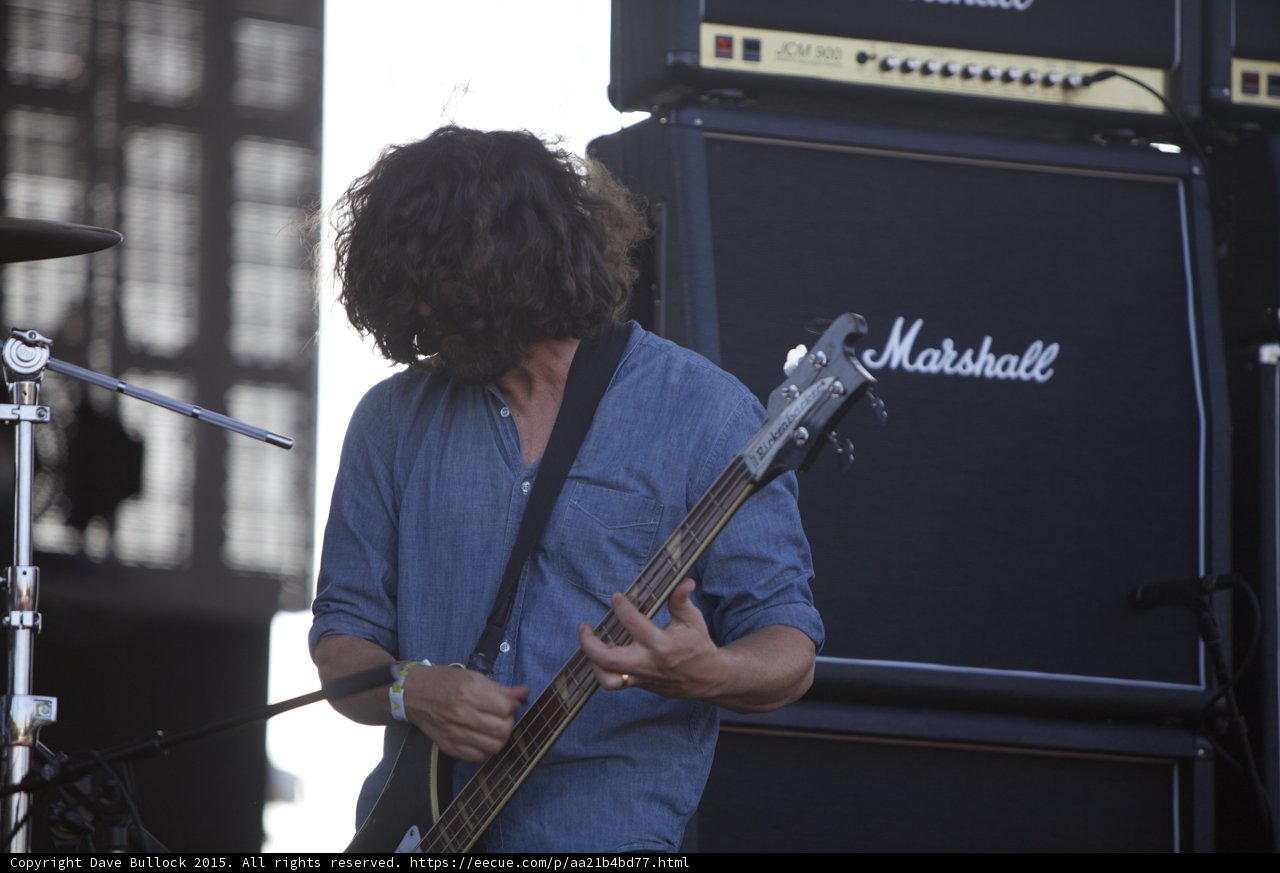 Lou Barlow Playing