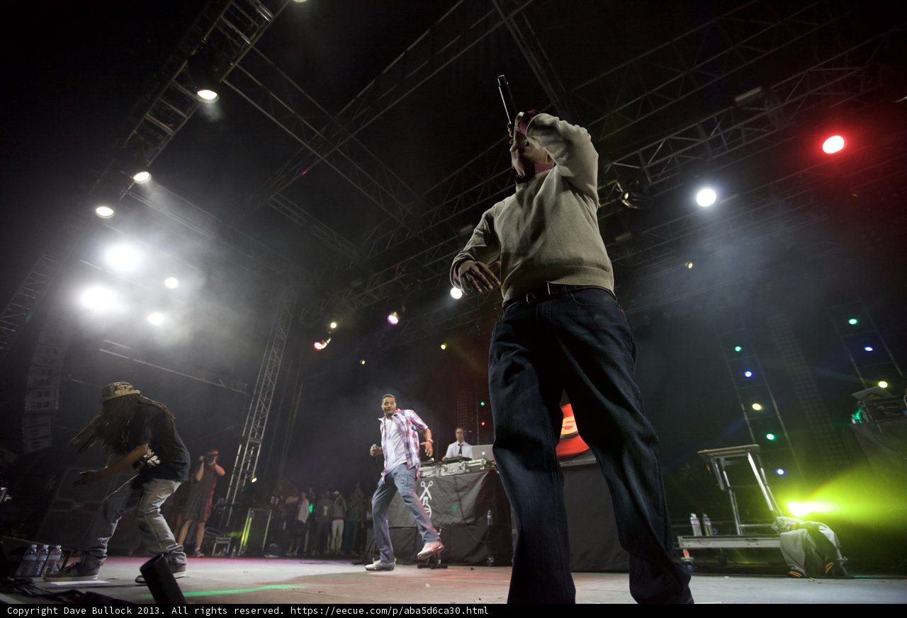 Chali 2na Rocks the Stage
