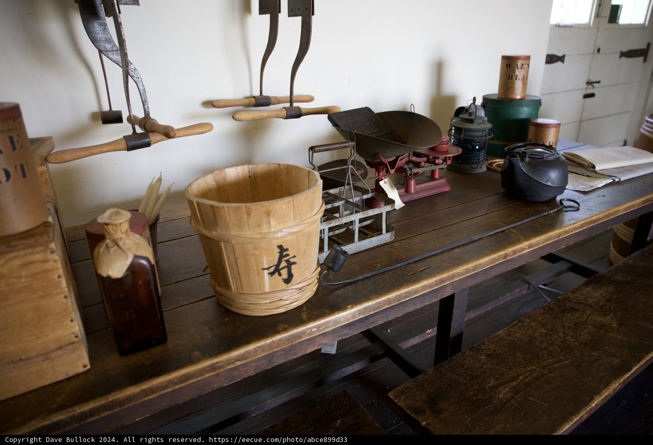 Wooden Enigma: A Blend of Craftsmanship and Design