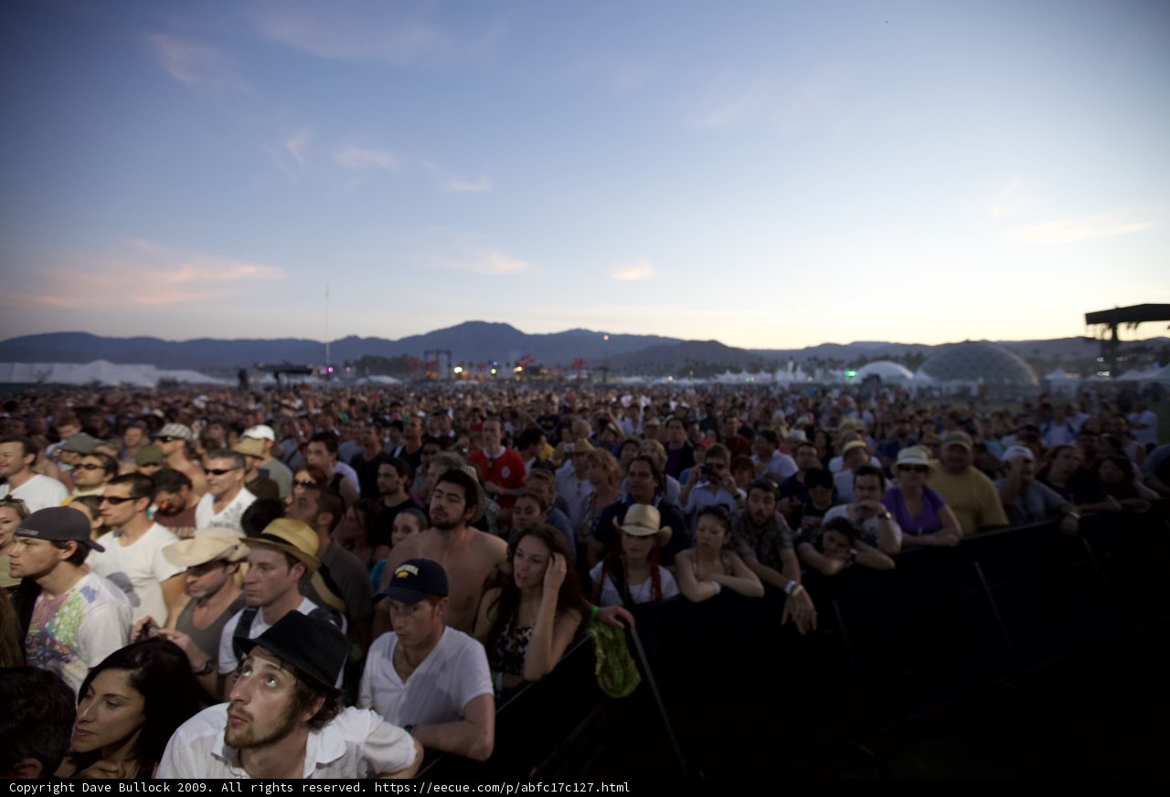 Coachella 2009: A Sea of Music Lovers