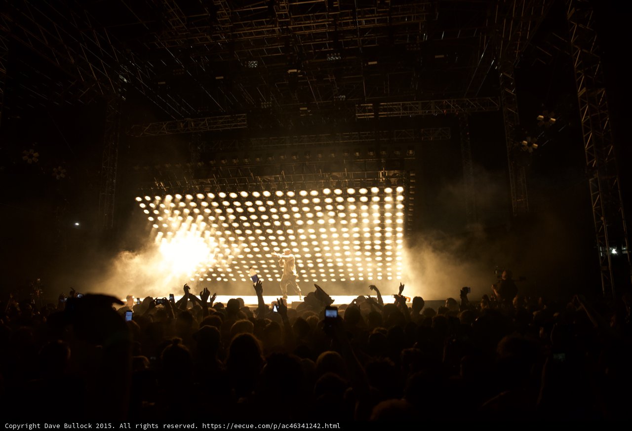 Kanye West Center Full Rig