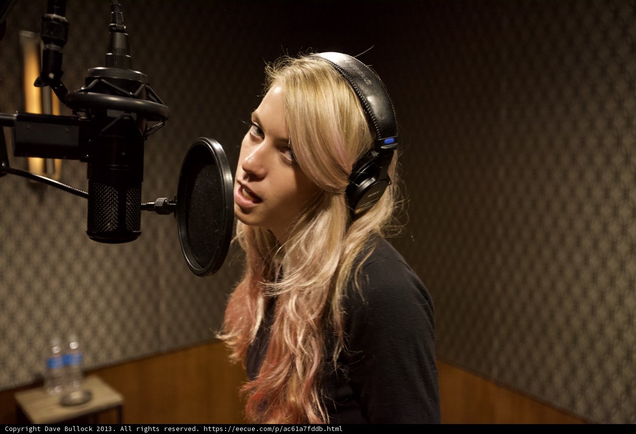 Pink-haired Anabel Englund Belts out a Tune