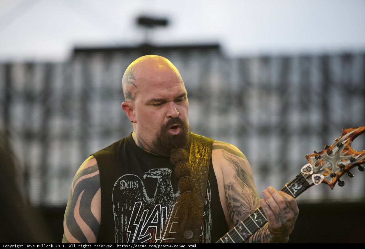 Kerry King Serenades the Crowd with His Guitar