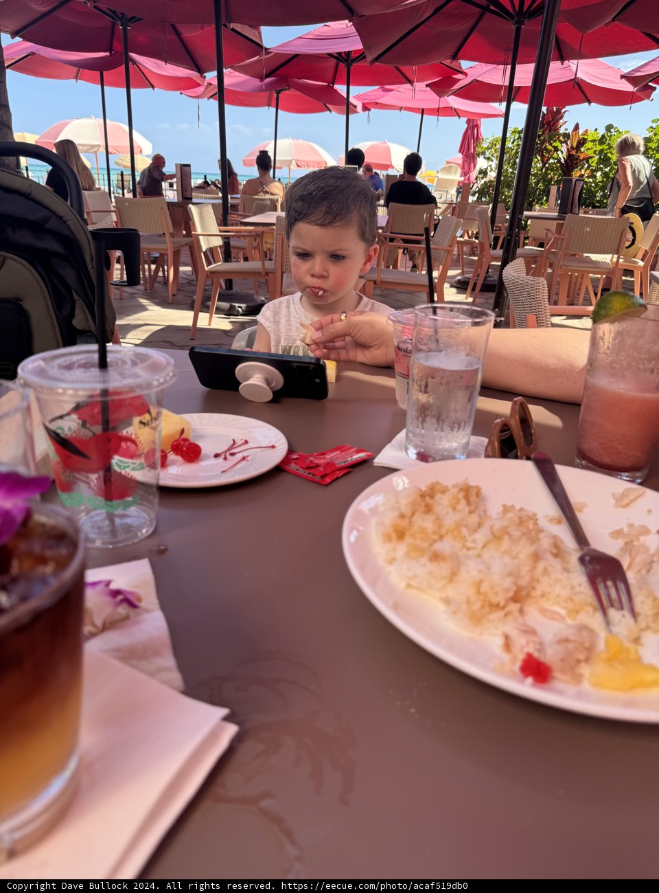 Lunchtime Moments at The Royal Hawaiian