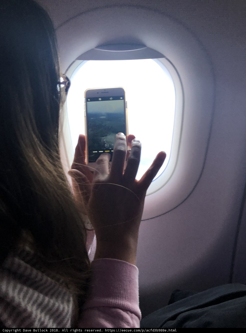 In-flight Selfie Snapped with Smartphone