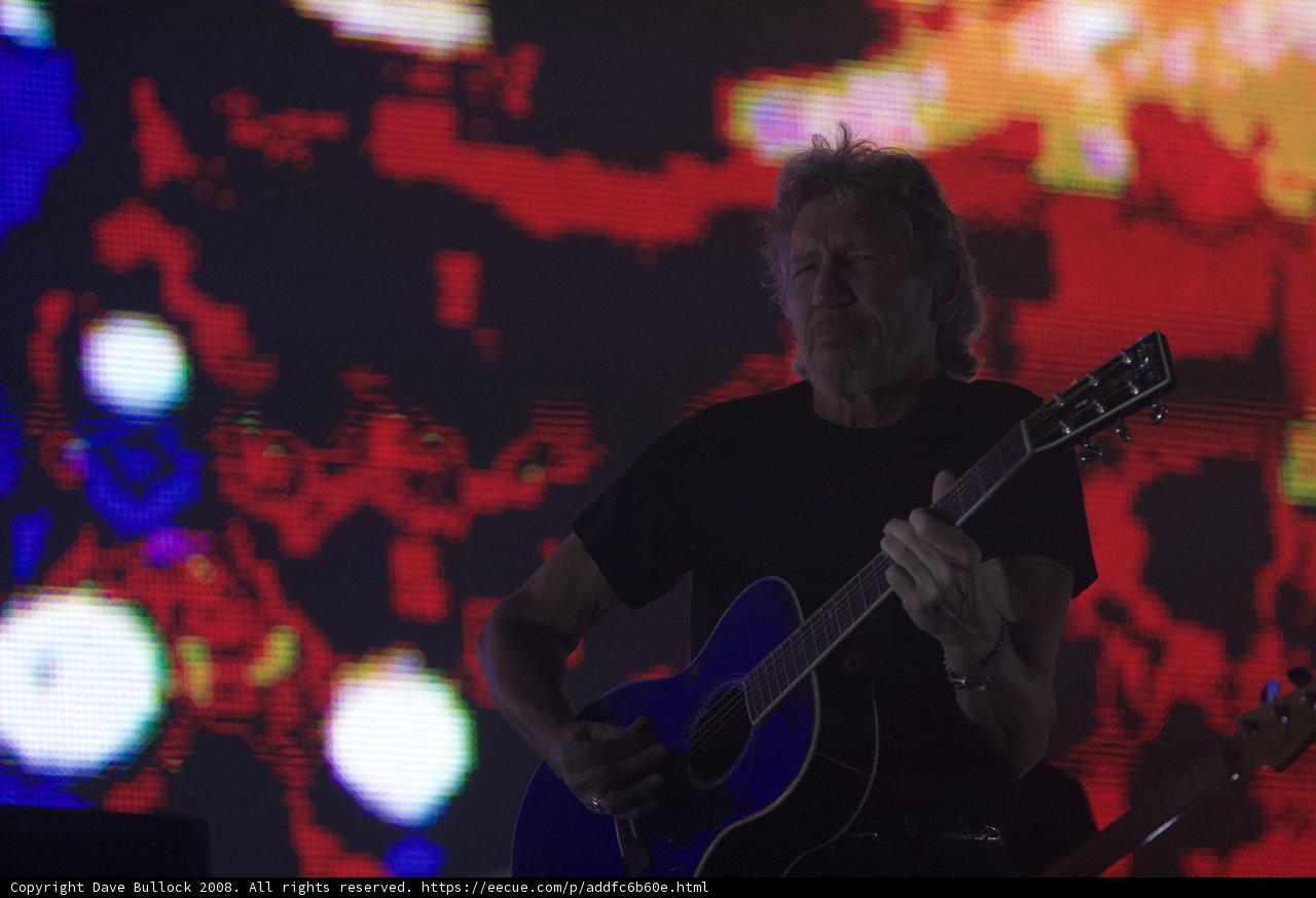 Roger Waters' Acoustic Performance at Coachella